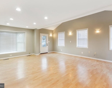6341 Dogwood Place - Photo Thumbnail 16