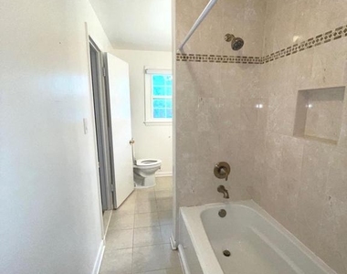 6933 Tyndale Street - Photo Thumbnail 18