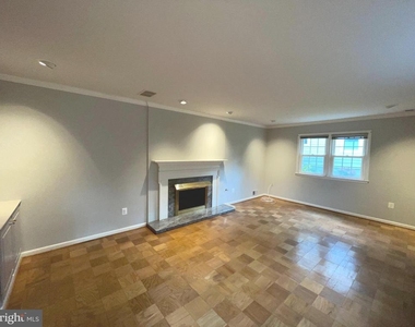 6933 Tyndale Street - Photo Thumbnail 1