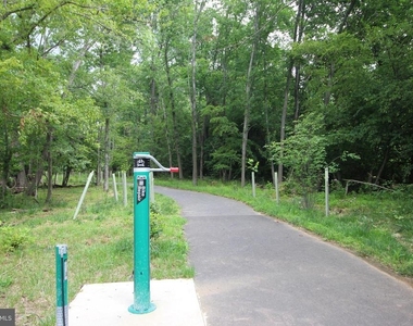 2474 Connector Alley - Photo Thumbnail 28