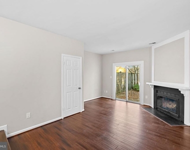 2110 Whisperwood Glen Lane - Photo Thumbnail 11