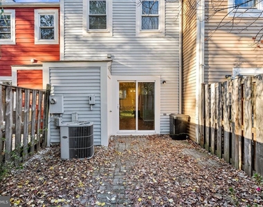 2110 Whisperwood Glen Lane - Photo Thumbnail 24