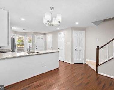 2110 Whisperwood Glen Lane - Photo Thumbnail 5