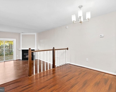 2110 Whisperwood Glen Lane - Photo Thumbnail 8