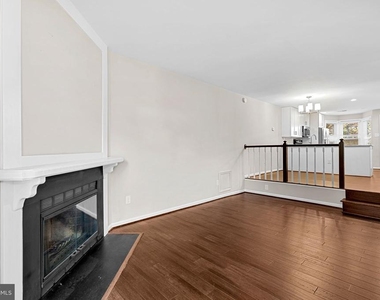 2110 Whisperwood Glen Lane - Photo Thumbnail 9