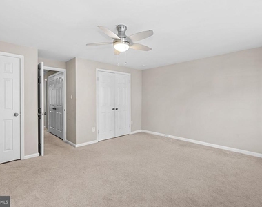 2110 Whisperwood Glen Lane - Photo Thumbnail 13