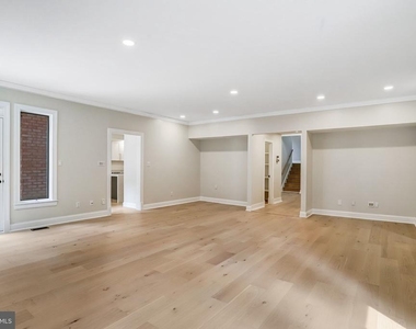 11109 Elmview Place - Photo Thumbnail 11