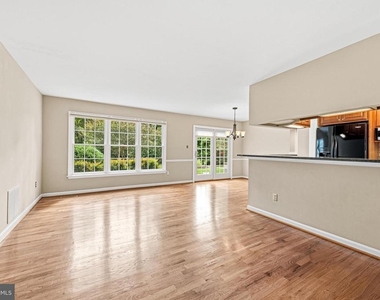 1432 Filene Court - Photo Thumbnail 2
