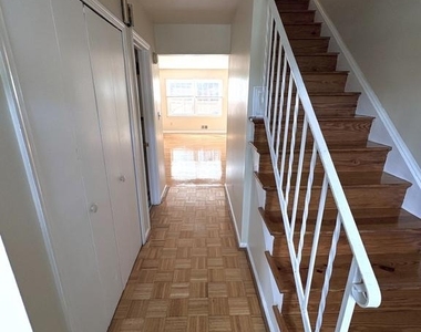3156 Cedar Grove Drive - Photo Thumbnail 7