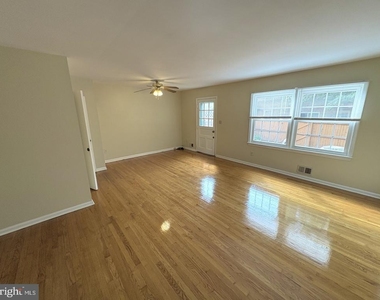 3156 Cedar Grove Drive - Photo Thumbnail 3