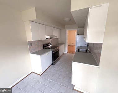 3156 Cedar Grove Drive - Photo Thumbnail 2