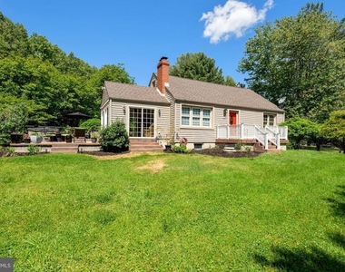 636 Walker Road - Photo Thumbnail 6