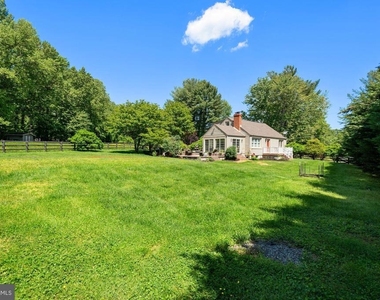 636 Walker Road - Photo Thumbnail 7