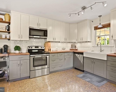 636 Walker Road - Photo Thumbnail 11