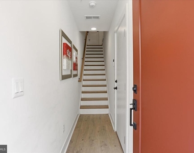 7331 Blade Drive - Photo Thumbnail 3