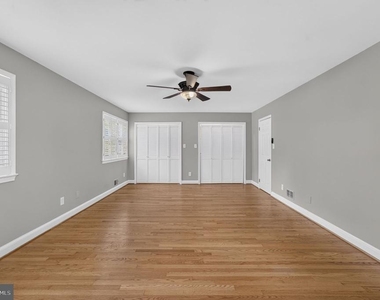 6443 Walters Woods Drive - Photo Thumbnail 39