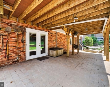 6443 Walters Woods Drive - Photo Thumbnail 63