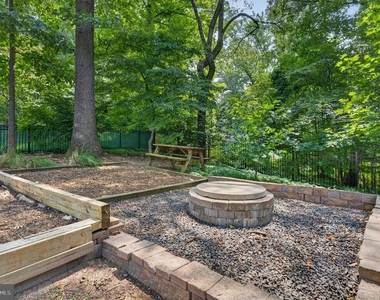6443 Walters Woods Drive - Photo Thumbnail 70