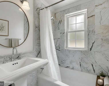 702 S Arlington Mill Drive - Photo Thumbnail 16