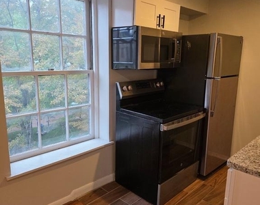 100 N 3rd Street - Photo Thumbnail 2