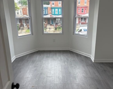 1733 W Erie Avenue - Photo Thumbnail 4