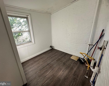 1836 E Westmoreland Street - Photo Thumbnail 1