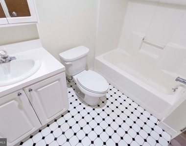1300 Chestnut Street - Photo Thumbnail 18