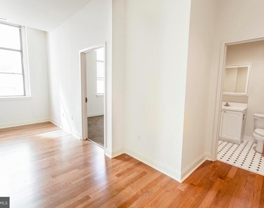1300 Chestnut Street - Photo Thumbnail 13