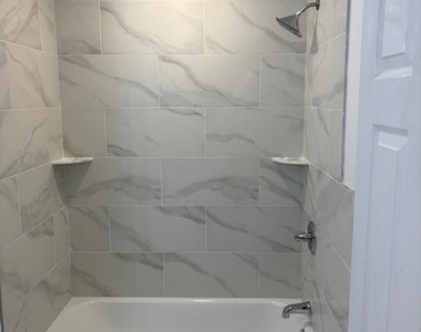 1733 W Erie Avenue - Photo Thumbnail 9