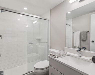 875 Sansom Street - Photo Thumbnail 20