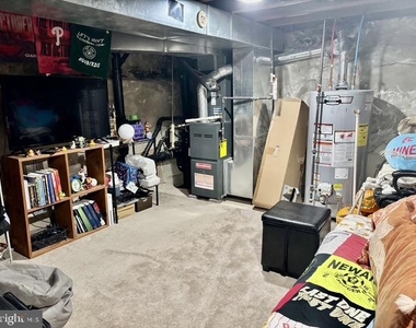 719 Sears Street - Photo Thumbnail 9