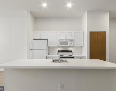 1300 Chestnut Street - Photo Thumbnail 7