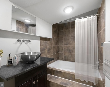 1329 Lombard Street - Photo Thumbnail 5