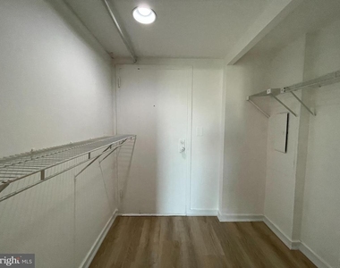 530 S 2nd Street - Photo Thumbnail 20