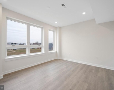 1721 N 21st Street - Photo Thumbnail 9