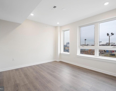 1721 N 21st Street - Photo Thumbnail 12