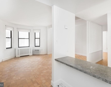 1218 Walnut Street - Photo Thumbnail 6
