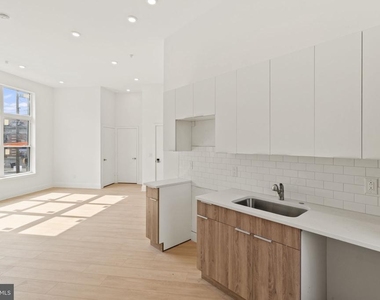 3952 Lancaster Avenue - Photo Thumbnail 1