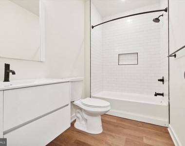 2513 N Howard Street - Photo Thumbnail 8
