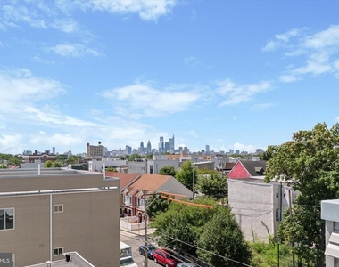2513 N Howard Street - Photo Thumbnail 13