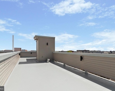 2513 N Howard Street - Photo Thumbnail 12
