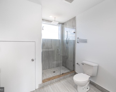2137 Cross Street - Photo Thumbnail 28