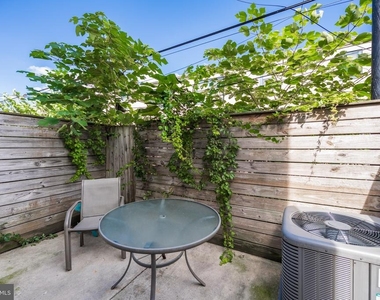 2137 Cross Street - Photo Thumbnail 8