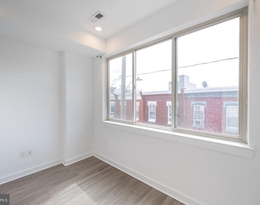 2137 Cross Street - Photo Thumbnail 17