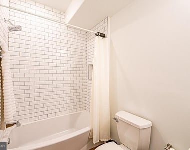 2137 Cross Street - Photo Thumbnail 7