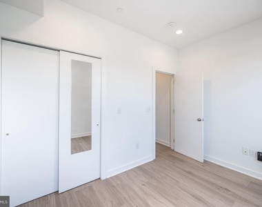 2137 Cross Street - Photo Thumbnail 13