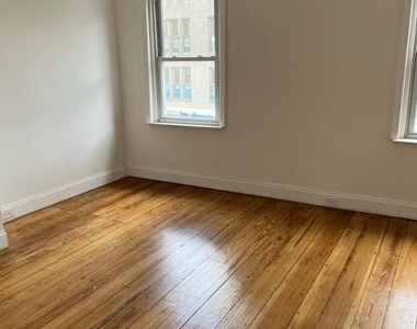 1622 Montrose Street - Photo Thumbnail 9