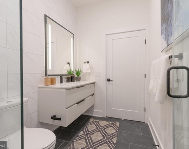 1421 E Columbia Avenue - Photo Thumbnail 26