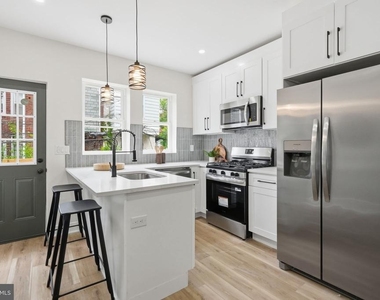 512 S Yewdall Street - Photo Thumbnail 8