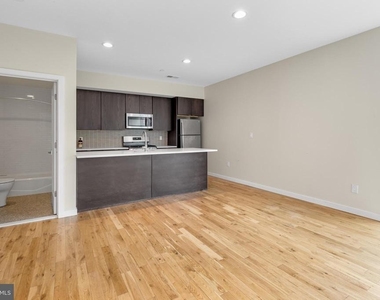 1317 Frankford Avenue - Photo Thumbnail 3
